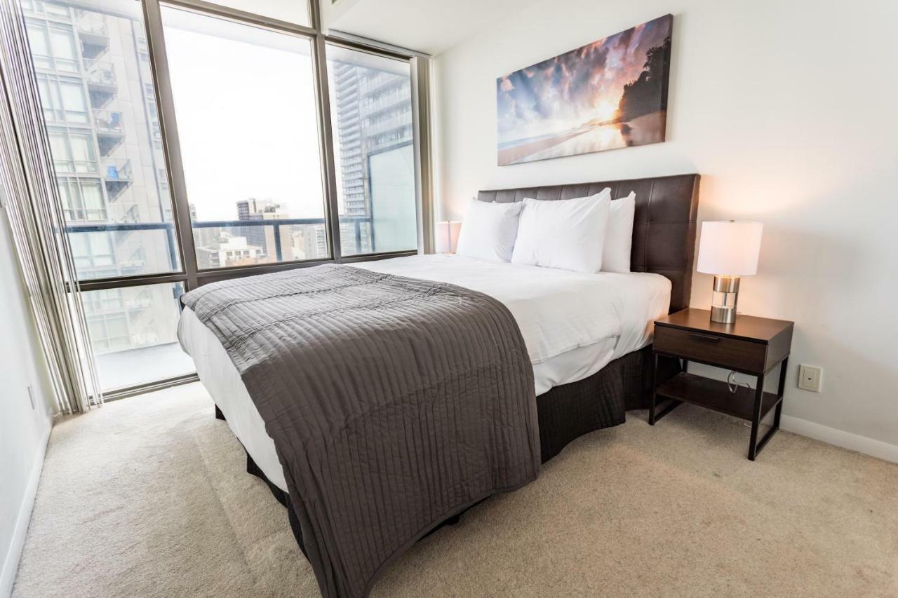 Altitude Suites Bay Street - Holiday Bonus - Free Parking Toronto Esterno foto