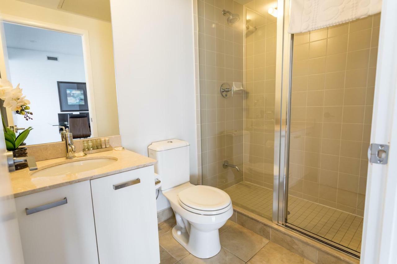 Altitude Suites Bay Street - Holiday Bonus - Free Parking Toronto Esterno foto
