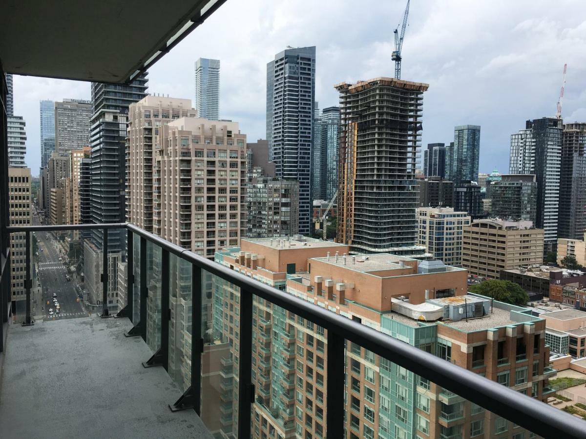 Altitude Suites Bay Street - Holiday Bonus - Free Parking Toronto Esterno foto