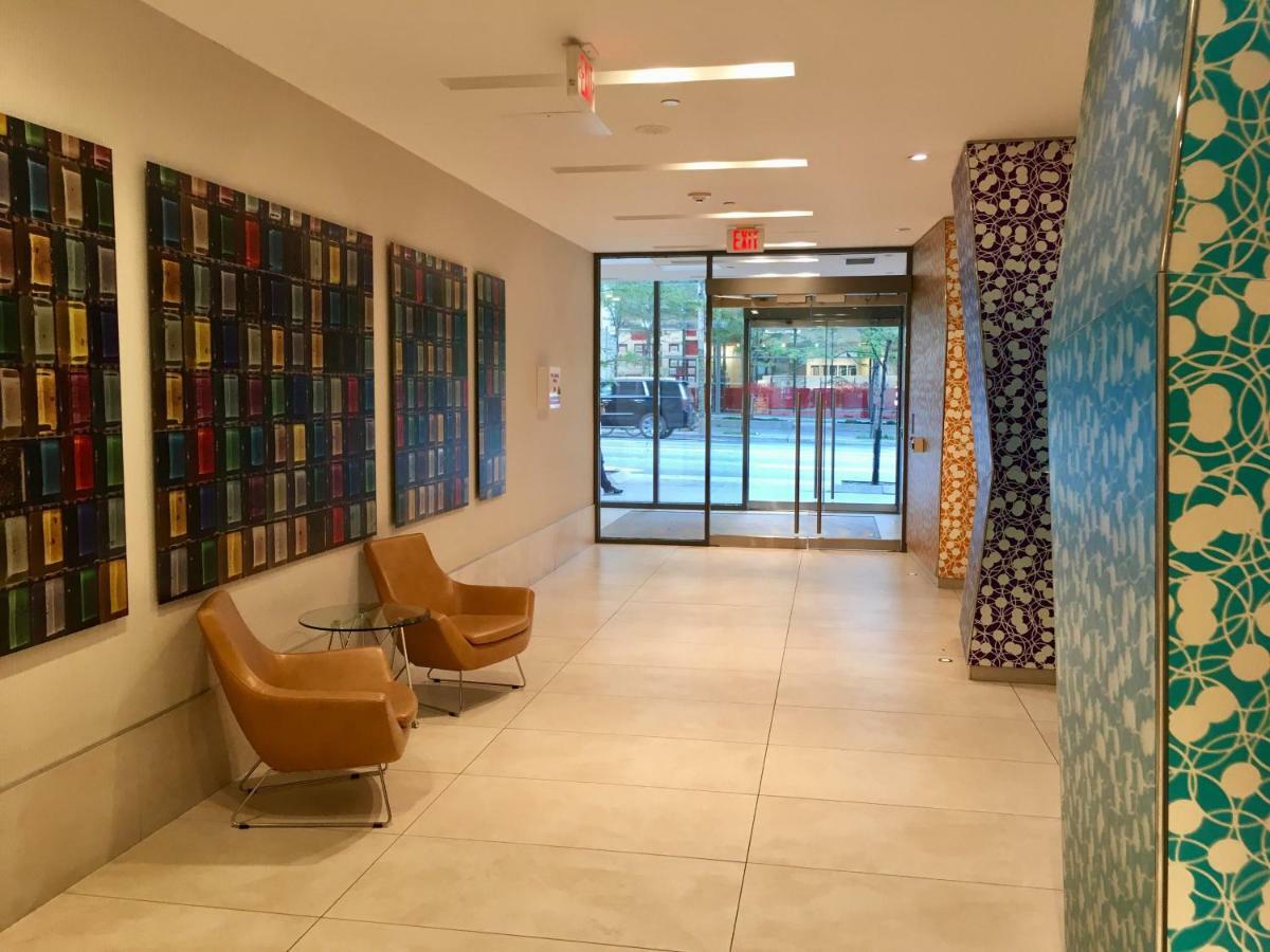 Altitude Suites Bay Street - Holiday Bonus - Free Parking Toronto Esterno foto