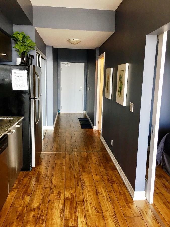 Altitude Suites Bay Street - Holiday Bonus - Free Parking Toronto Esterno foto